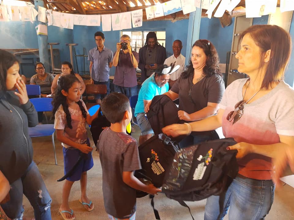 Doação mochilas 2
